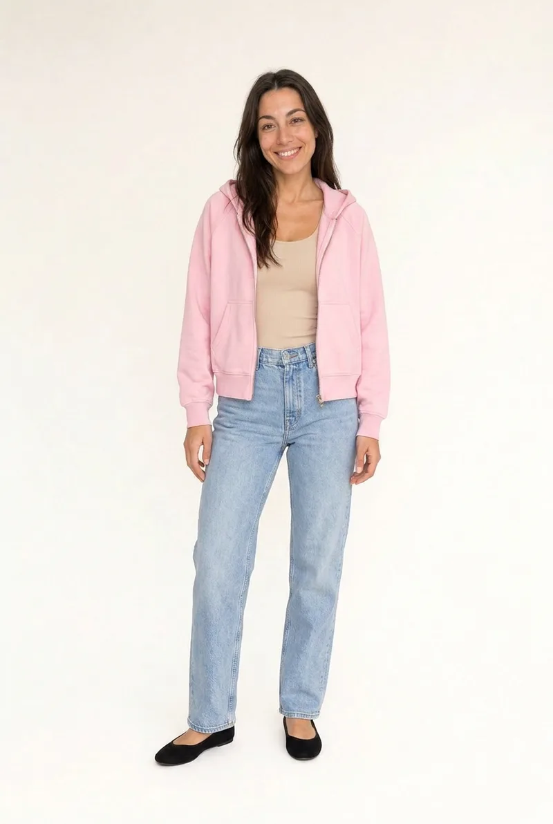 Różowa bluza — przykład ubrania do analizy cost per wear